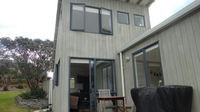 Leigh Paraone Studio