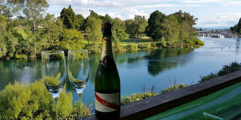 Riverside 2 Taupo Riverfront Apartment - Accommodation New Zealand 10