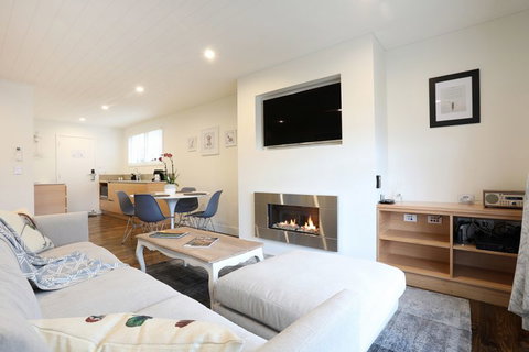 The Lodges At Transport World - Accommodation New Zealand 1