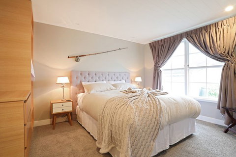 The Lodges At Transport World - Accommodation New Zealand 6