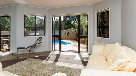 Beachside Holiday - Castor Bay Holiday Apartment - Accommodation New Zealand 14