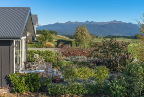 Dusky Ridges Farmstay Bed & Breakfast - Accommodation New Zealand 4