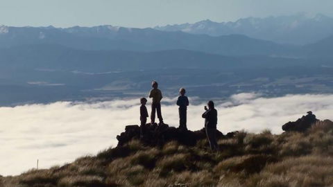 Kepler Oaks Chalet - Accommodation New Zealand 15