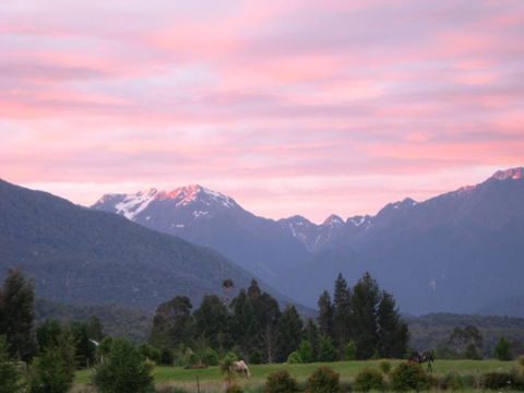 Kepler Oaks Chalet - Accommodation New Zealand 18