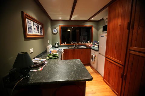 Kepler Oaks Chalet - Accommodation New Zealand 29