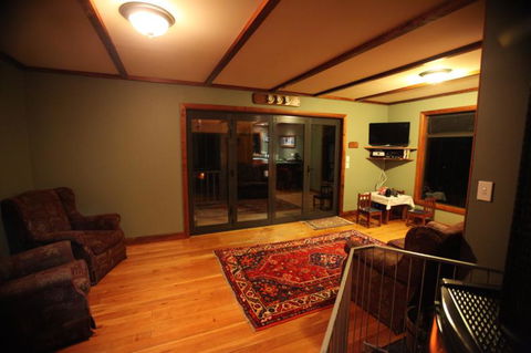 Kepler Oaks Chalet - Accommodation New Zealand 32