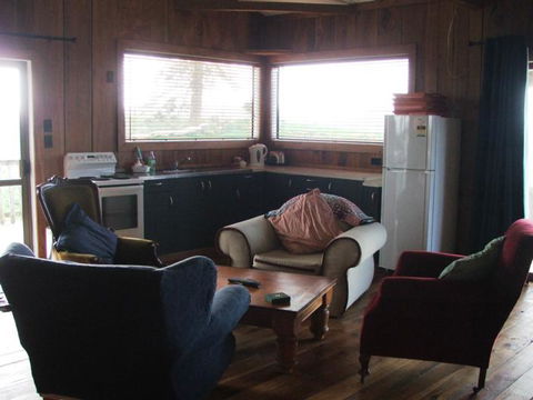 The Woolshed, Cassie's Farm - Accommodation New Zealand 4