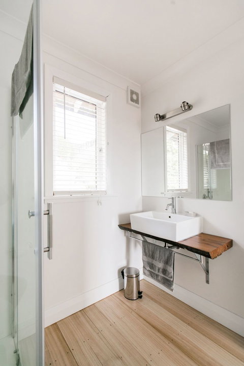 The Pear Orchard Lodge - Accommodation New Zealand 13