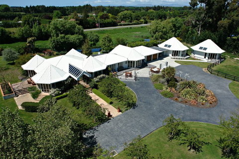 Silverstream Alpaca Farmstay - Accommodation New Zealand 0