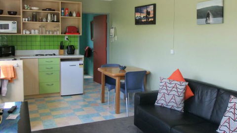 Kepler Mountain View Alpaca Cottage - Accommodation New Zealand 5