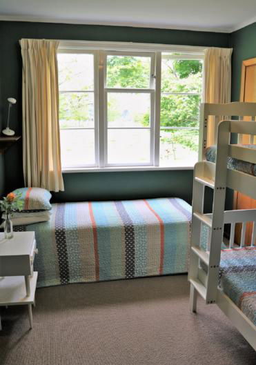 Mt Huia Farmstay - Hodd Cottage - Accommodation New Zealand 5