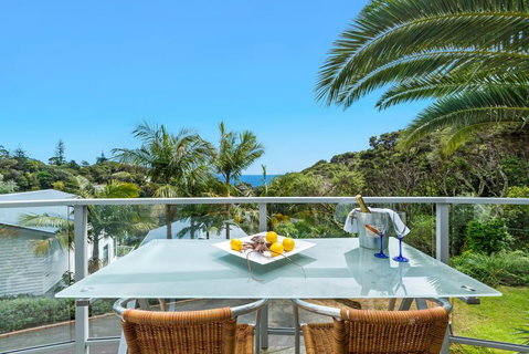 Villa Solitude - Accommodation New Zealand 0