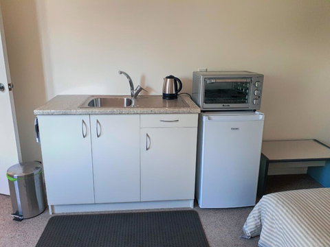 Sanctuary On The Hill - Accommodation New Zealand 1