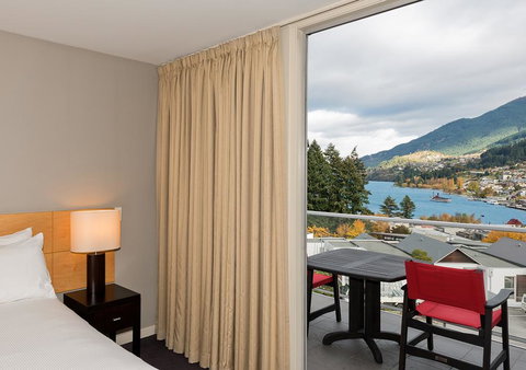 Scenic Suites Queenstown - Accommodation New Zealand 1