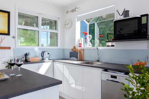 Seaview Studio - Accommodation New Zealand 3