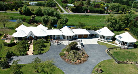 Silverstream Alpaca Farmstay & Tour - Accommodation New Zealand 0