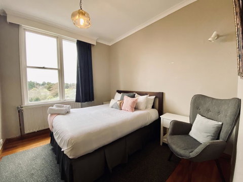 Snowy Waters - The Old Nurses Home - Accommodation New Zealand 1