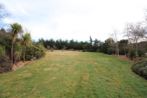 South Eyre Cottage - Accommodation New Zealand 0