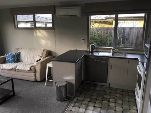 Spacious House - Accommodation New Zealand 3