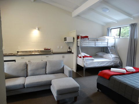 Spencer Beach Holiday Park - Accommodation New Zealand 1