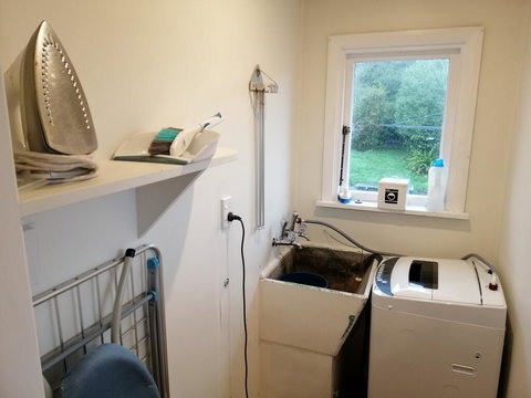 Stay In The Bay (Apartment A) - Accommodation New Zealand 1