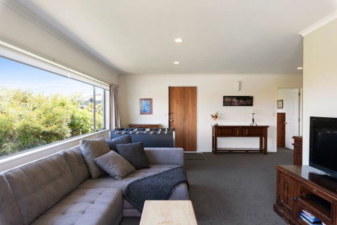Sun On Seaview - Paraparaumu Beach Holiday Home - Accommodation New Zealand 1