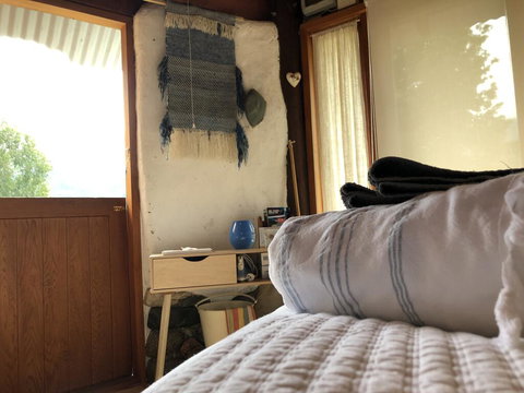 Sunny Strawbale Studio - Accommodation New Zealand 3