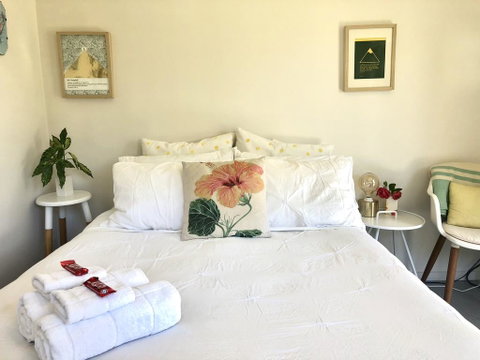 Sunny, Serene Studio @ Motueka - Accommodation New Zealand 0