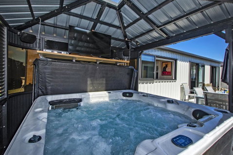 Sunnyside Retreat With Spa Pool - Mangawhai Holiday Home - Accommodation New Zealand 0