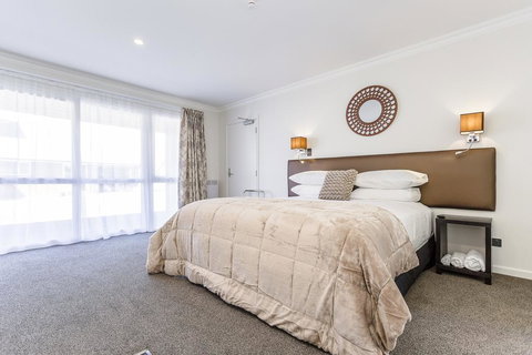Superior Dunedin Apartments - Accommodation New Zealand 0