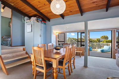 Surfin Or Chillin - Waihi Beach Holiday Home