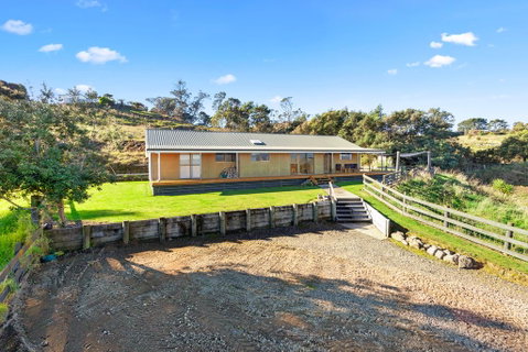 Tablelands Family Retreat - Accommodation New Zealand 1