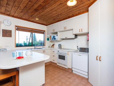 Talinga Ocean Views - Mangawhai Holiday Home - Accommodation New Zealand 1