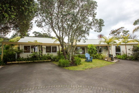 Tatahi Backpackers - Accommodation New Zealand 1