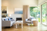 Te Awanga Cottages