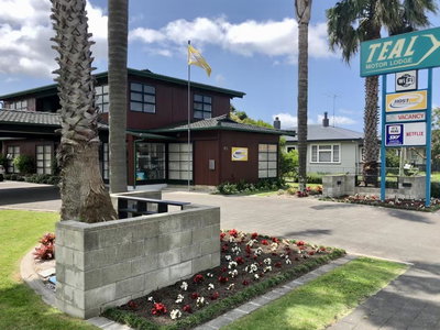 Teal Motor Lodge