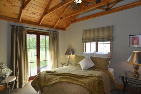 Terracotta Lodge & Cottages - Accommodation New Zealand 1