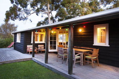 The Apple Pickers' Cottages At Matahua