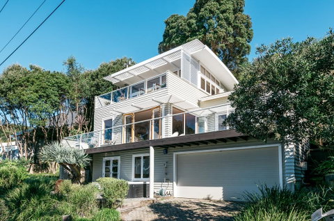 The Beach House - Oneroa Beach - Accommodation New Zealand 0