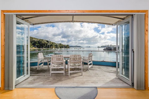 The Boathouse - Accommodation New Zealand 2