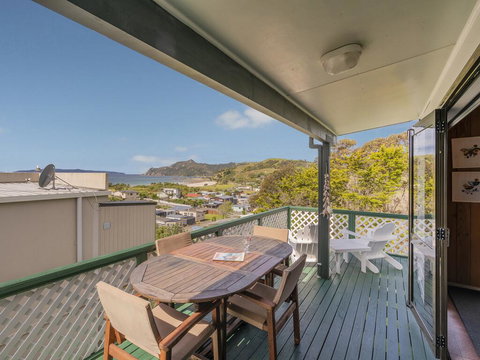 The Burrow - Kuaotunu Holiday Home - Accommodation New Zealand 2