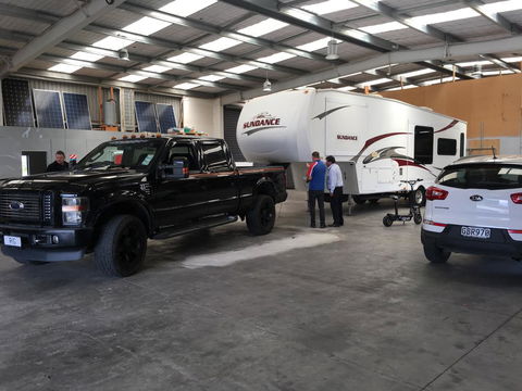 The Camel, Raio Glampervan Pukenui - Accommodation New Zealand 3