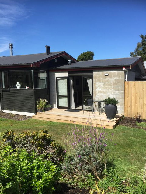 The Garden Room At Te Anau Country Accommodation - Accommodation New Zealand 1