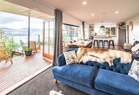 The Grandstand - French Farm Holiday Home - Accommodation New Zealand 0