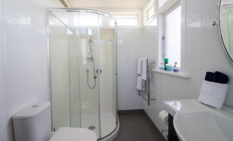 THE HOMESTEAD - RURAL FAMILY RETREAT - Accommodation New Zealand 1
