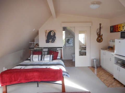 The Jazz Loft - Accommodation New Zealand 3