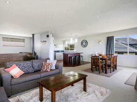 The Lakehouse - Taupo - Accommodation New Zealand 2
