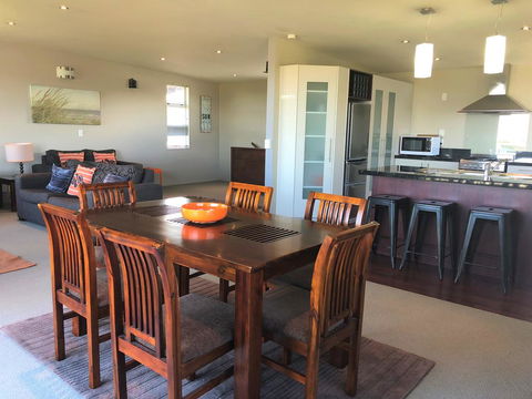 The Lakehouse - Taupo - Accommodation New Zealand 1
