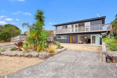 The Life And Sol - Whangamata Holiday Home