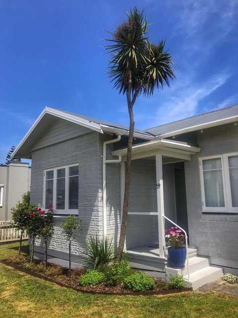 The Little Grey Cottage - Accommodation New Zealand 3
